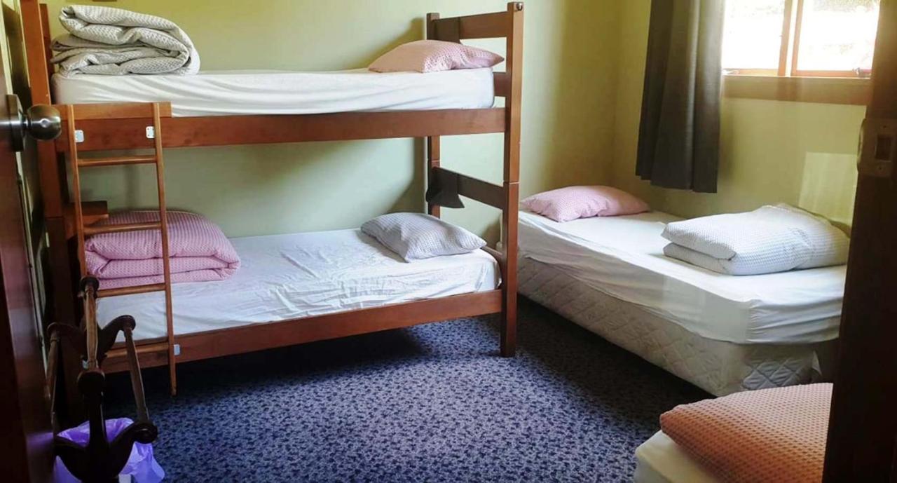 Хостел Manor House Backpackers Дьюндин Экстерьер фото