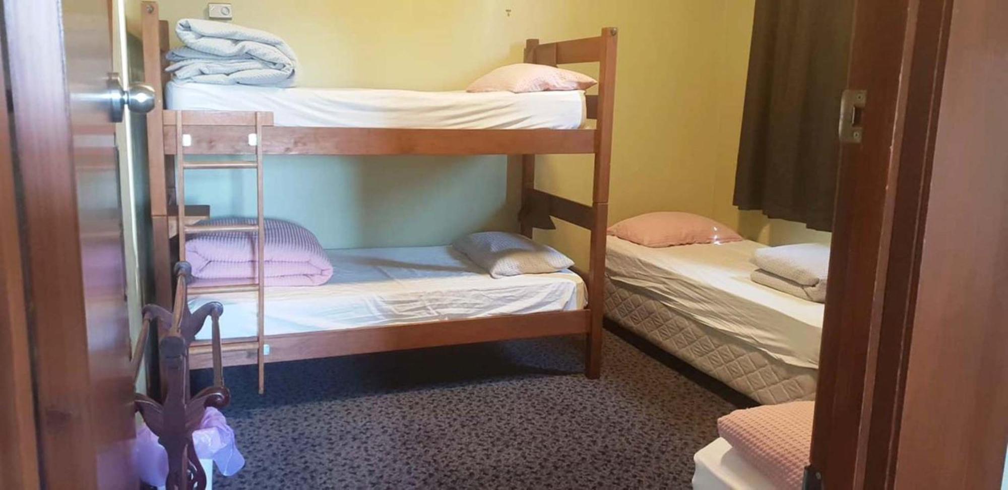Хостел Manor House Backpackers Дьюндин Экстерьер фото