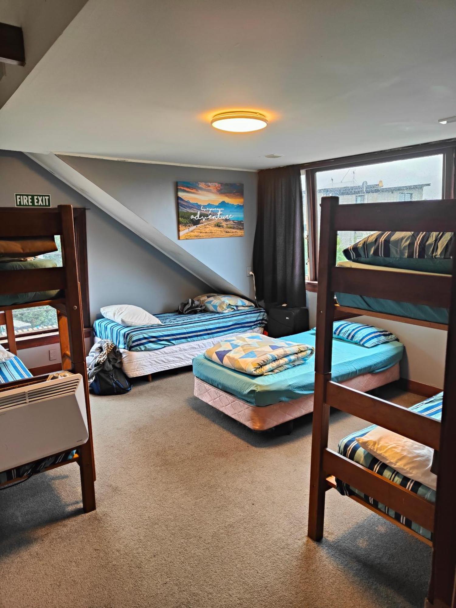 Хостел Manor House Backpackers Дьюндин Экстерьер фото